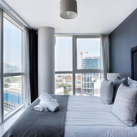 Titanic & City Views, Ultra Luxury City Parking Belfast Eksteriør bilde