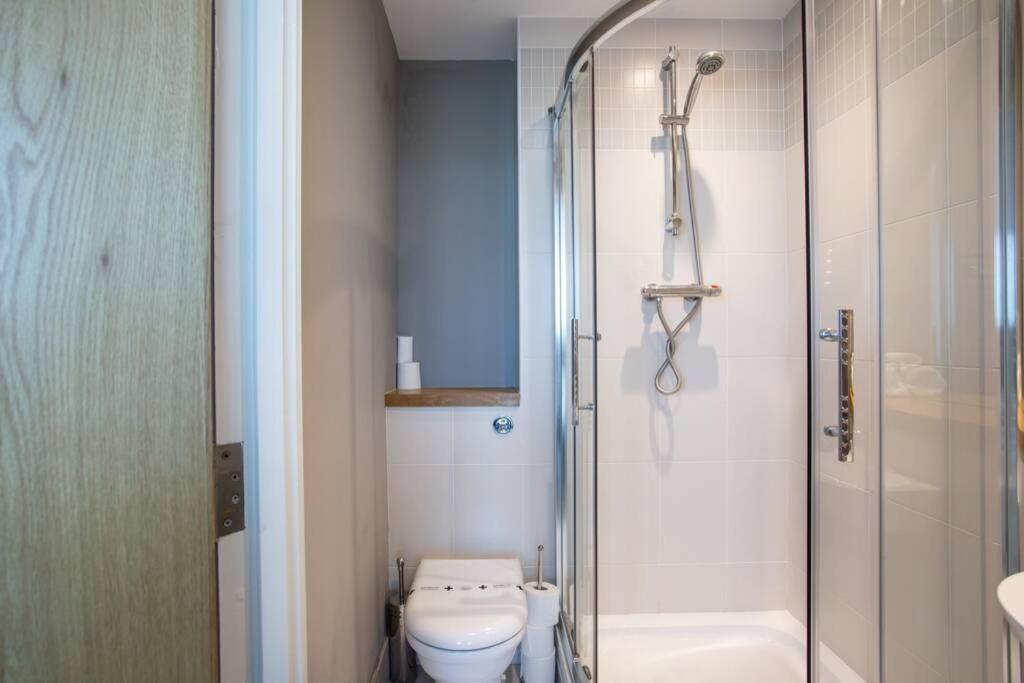 Titanic & City Views, Ultra Luxury City Parking Belfast Eksteriør bilde