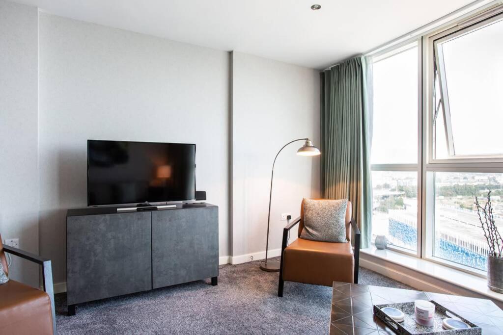 Titanic & City Views, Ultra Luxury City Parking Belfast Eksteriør bilde